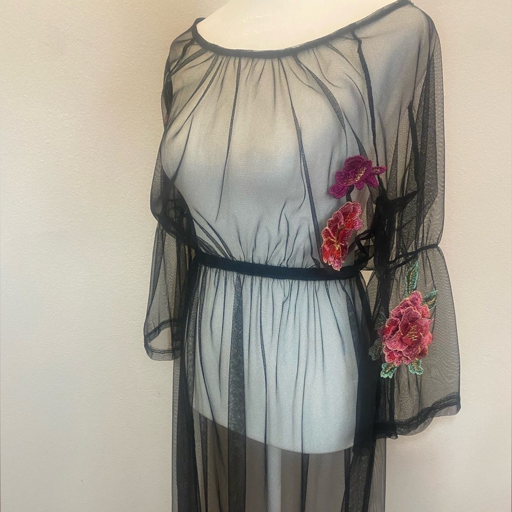 NWOT Potter’s Pot Black Sheer Mesh Dress with Flower Appliqués Size Small - Picture 9 of 13